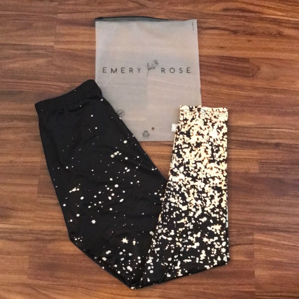 Emery Rose sparkler fashion leggings.